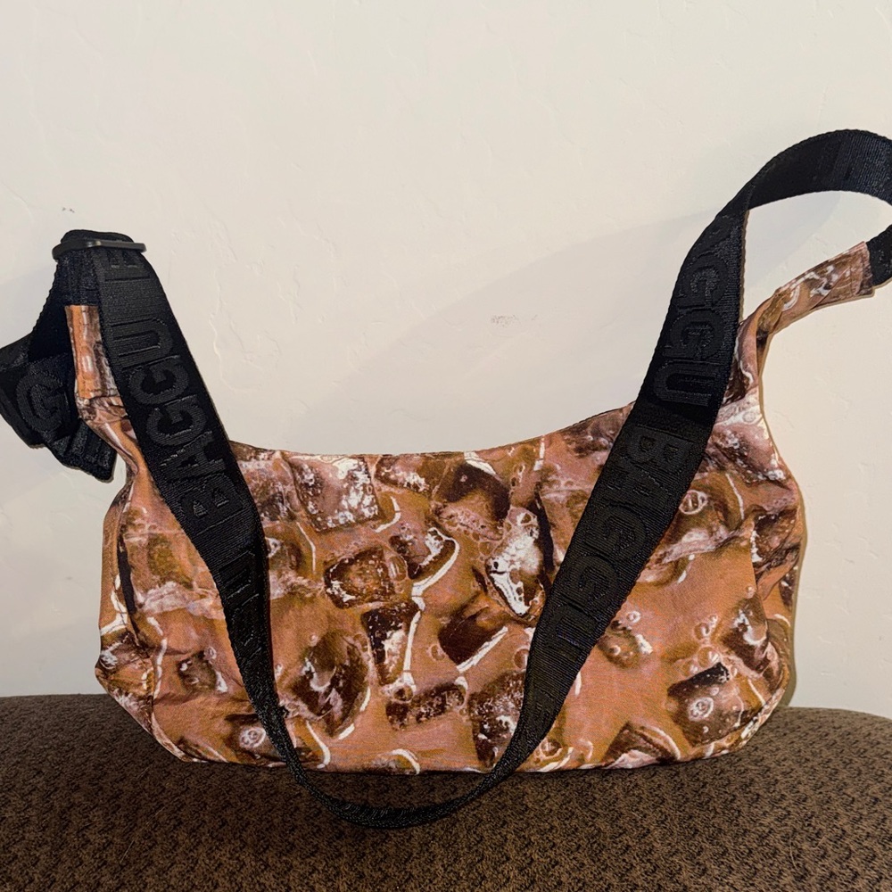 BAGGU Nitro Bar Medium Crescent